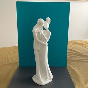 Royal Doulton Images figurine  - Our First Christmas